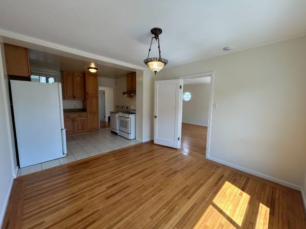 2BR/1BA Apartment · San Francisco photo 2