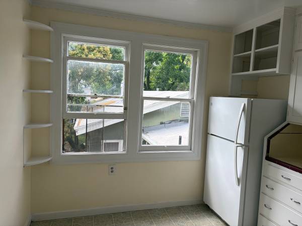 2BR/1BA Apartment · Petaluma photo 4