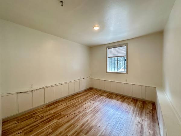 2BR/1BA Apartment · San Francisco photo 2