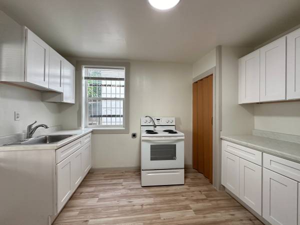 2BR/1BA Apartment · San Francisco photo 5
