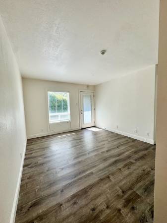1BR/1BA Apartment on Farmers Ln · Santa Rosa photo 4