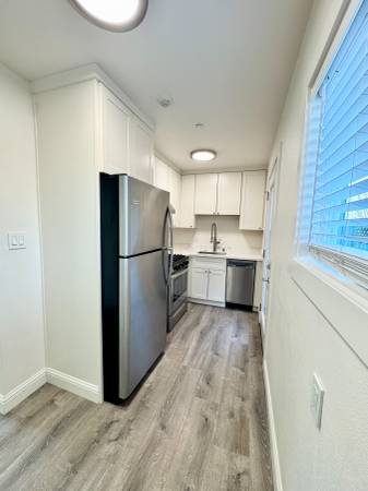 1BR/1BA Apartment on Farmers Ln · Santa Rosa photo 3