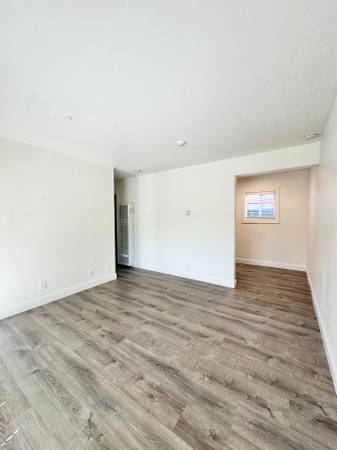 1BR/1BA Apartment on Farmers Ln · Santa Rosa photo 5