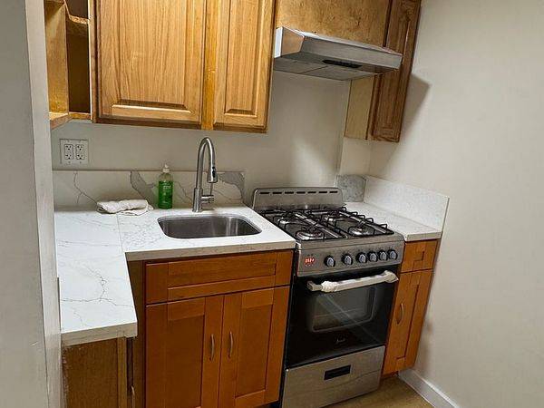 1BR/1BA In Law Adu on Santa Barbara Ave · Daly City photo 2