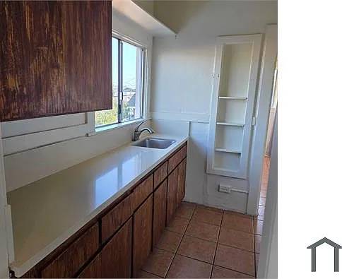 5125 Bancroft Ave Oakland, CA 94601 photo 4