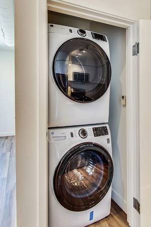 Apartments on 63rd Street Unit · Emeryville photo 5