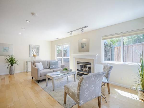 3BR/2BA Single Family House on Leila Ct · Santa Cruz photo 4