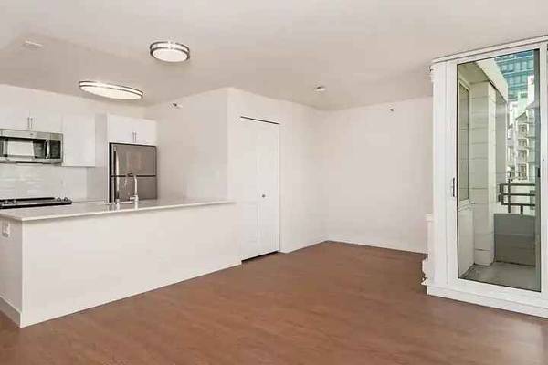 1BR/1BA Single Family House on Saint Francis Pl · San Francisco photo 3