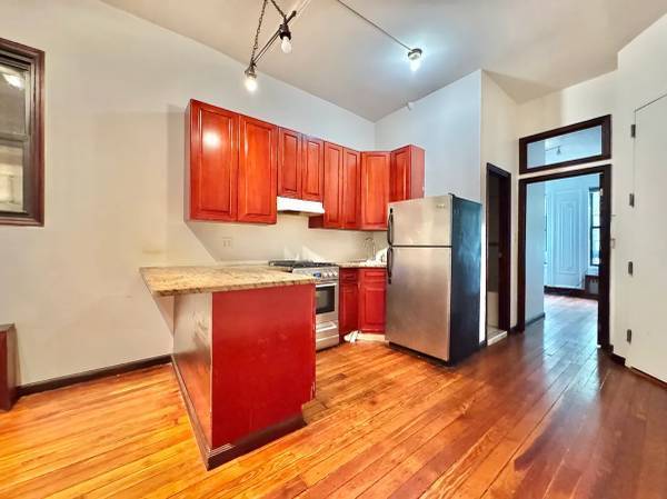 2BR/2BA Apartment · San Francisco photo 3