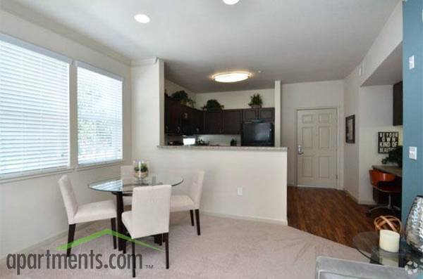 Apartments on Ivy Hill Way · San Ramon photo 5