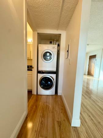 2BR/1BA Apartment on Atlanta Ct · Santa Rosa photo 5
