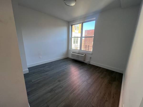 1BR/1BA Apartment · New York photo 4