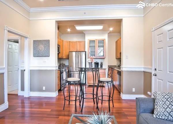 1BR/1BA Apartment · San Francisco photo 4