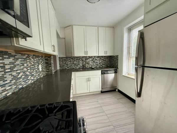 1BR/1BA Apartment · Brooklyn photo 2