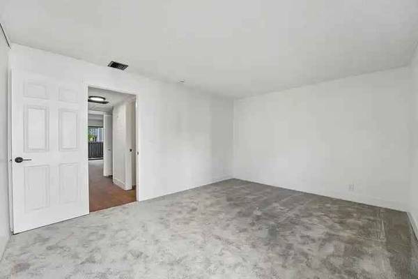 Summerwood Apartments photo 4
