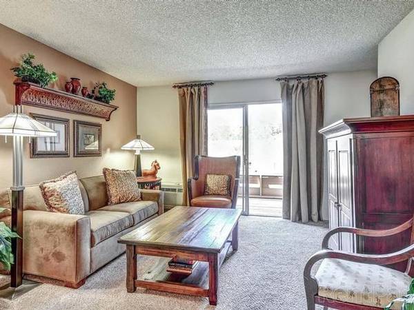 Apartments on Cedar Pointe Loop · Dublin photo 4