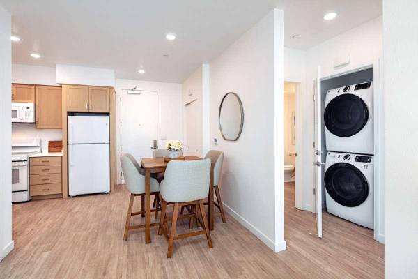 Apartments on Blossom Hill Rd. · San Jose photo 5