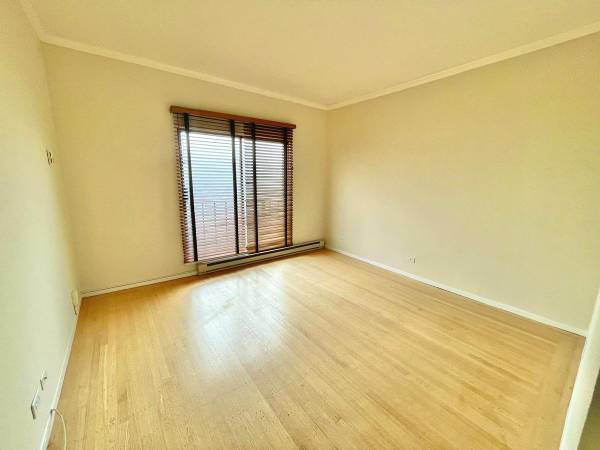 1BR/1BA Apartment on Monroe Ave · Bronx photo 2