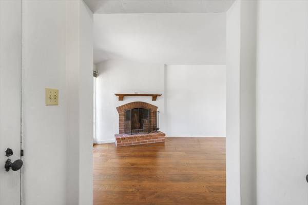 1BR/1BA Apartment on Park St · Alameda photo 5