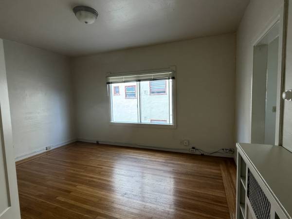 2322 Haste St., Berkeley (Apartment) photo 3
