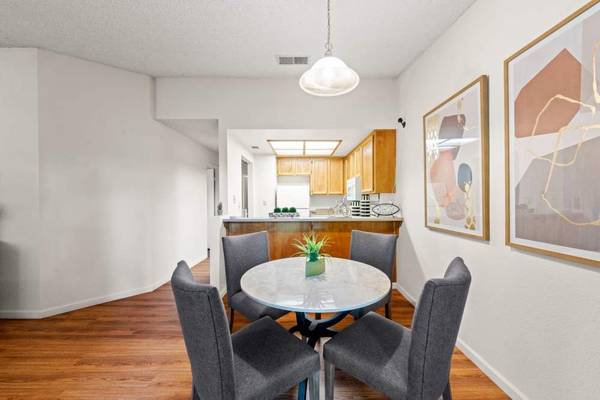 Condos on Paseo Padre Parkway · Union City photo 3