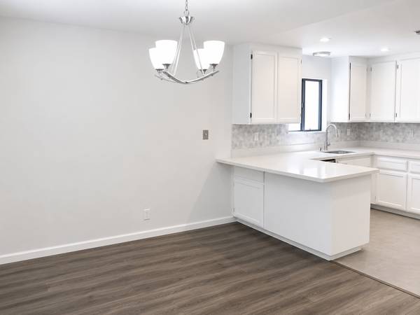 Townhouses on Roble Ave · Menlo Park photo 2