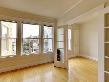 0BR/1BA Apartment on Greenwich St · San Francisco photo 2