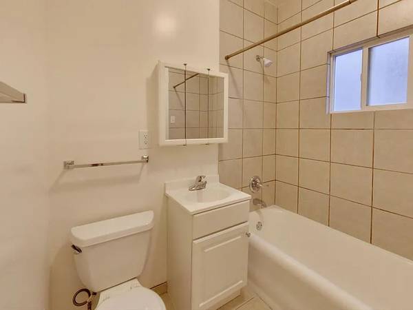 0BR/1BA Apartment on Greenwich St · San Francisco photo 5