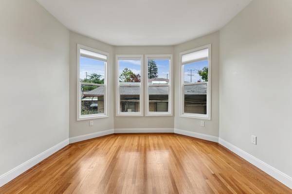 1BR/1BA Apartment · Berkeley photo 3