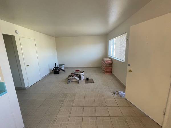 2BR/1BA Apartment on 37th Street · Emeryville photo 3