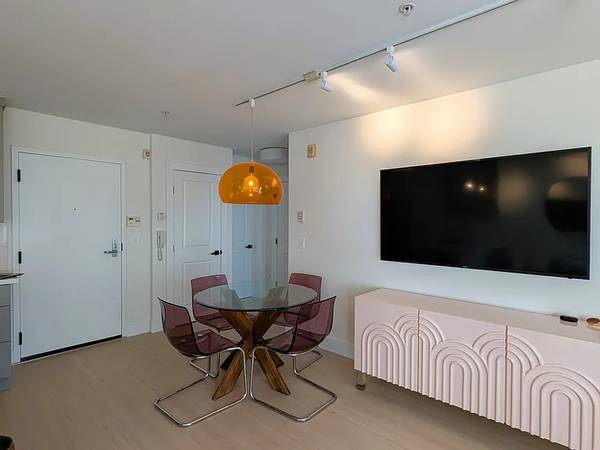 1BR/1BA Apartment · San Francisco photo 2