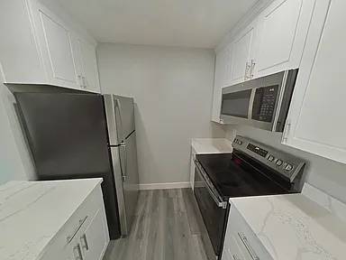 342 Highland Ave photo 2