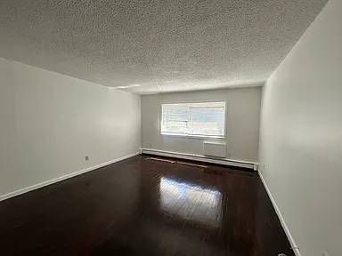 925 Jones Street Apartments photo 2