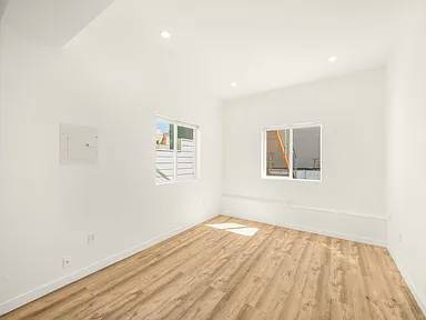 2BR/1BA Apartment · San Francisco photo 2