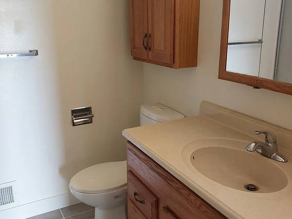 2BR/1BA Apartment · Mountain View photo 5