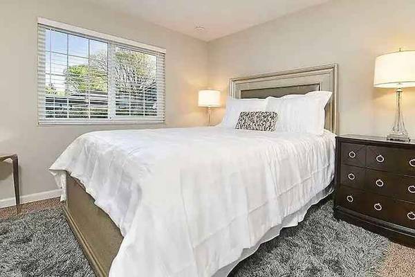 2BR/2BA Apartment on Camden Street · Fremont photo 5