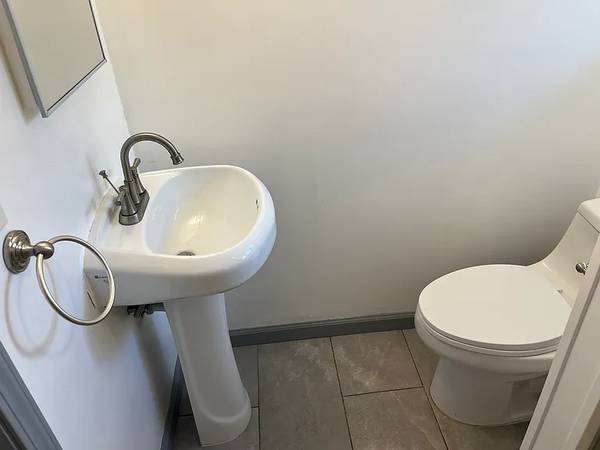 1BR/1BA Apartment on Greenwich St · San Francisco photo 5