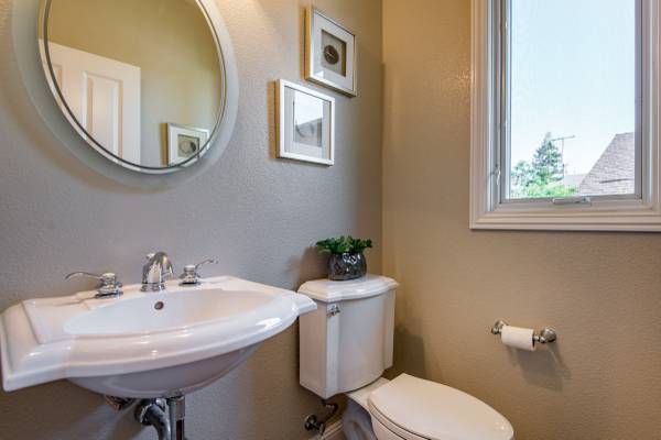 2BR/3BA Condo on Tyndall St. · Los Altos photo 5