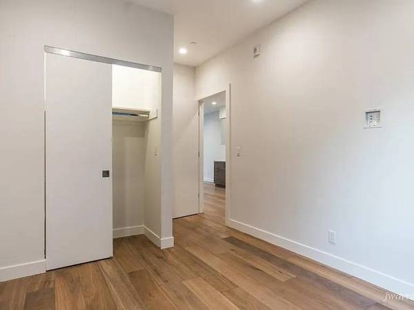 2BR/1BA Apartment · San Francisco photo 2