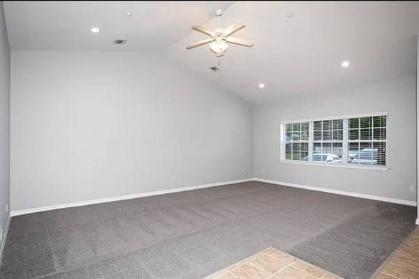 2BR/1BA Apartment · San Francisco photo 5