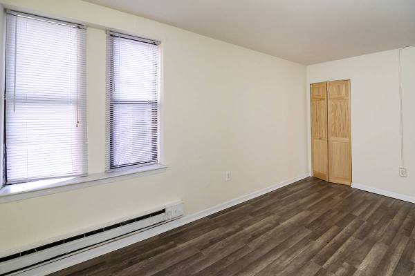 1BR/1BA Apartment · Berkeley photo 2