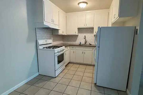 258 Pamela Dr Mountain View, CA 94040 photo 2