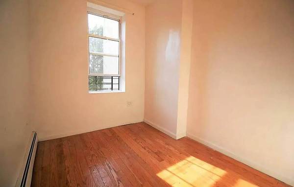 2BR/1BA Apartment · San Francisco photo 3