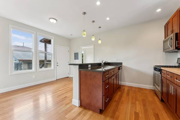 1BR/1BA Apartment · San Francisco photo 3