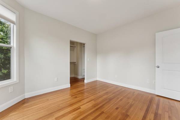 1BR/1BA Apartment · San Francisco photo 2