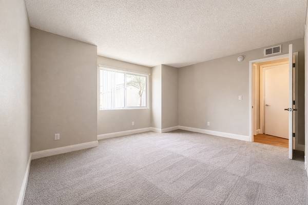 1BR/1BA Apartment · San Francisco photo 3