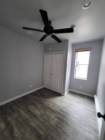 1BR/1BA Apartment · Oakland photo 5