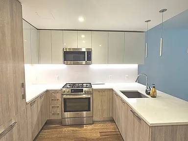 Apartments on 33rd St · Astoria photo 5