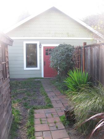 1BR/1BA Apartment · Santa Cruz photo 4