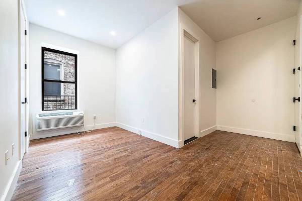 1BR/1BA Apartment · Campbell photo 2